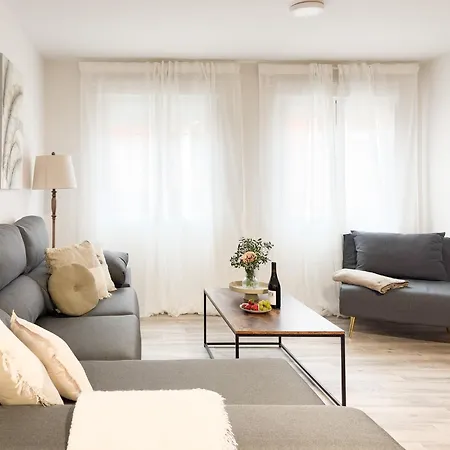 Chillahomes 201 Апартаменты Канделеда